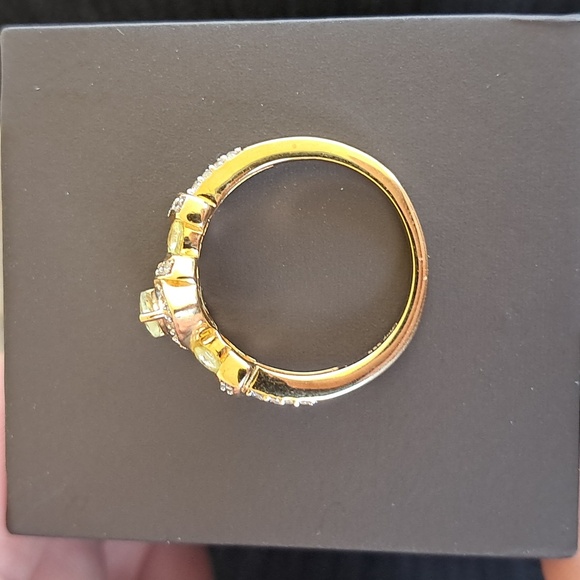 Rare Natural Chrysoberyl and White Zircon Ring - Picture 3 of 7